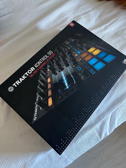 DJ Controller Traktor Kontrol S5