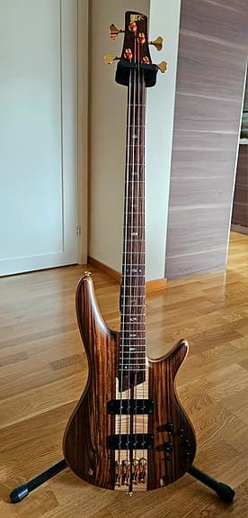 Ibanez SR1800-NTF Premium 4-strängad elbas