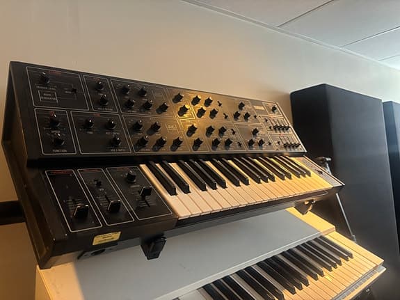 Yamaha CS-15 synthesizer