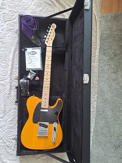 Squire Affinity Telecaster elgitarr.
