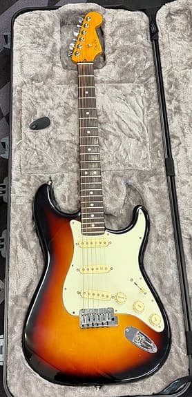 Fender Stratocaster American Ultra 2022