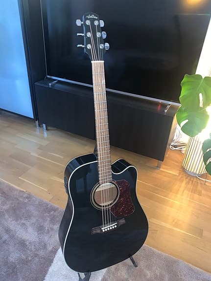 Komplett akustisk gitarrpaket!