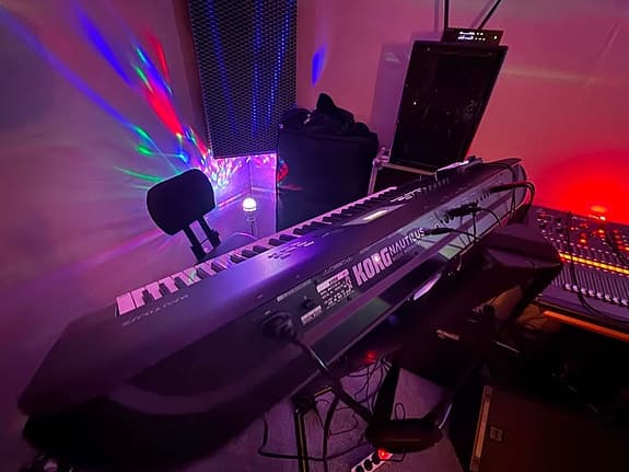 Korg Nautilus synthesizer keyboard