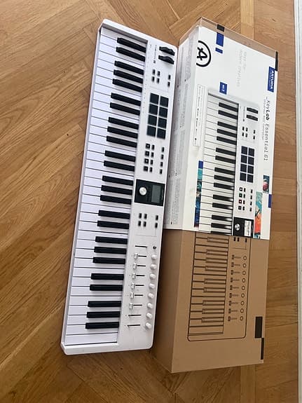 Arturia KeyLab Essential 61 MIDI-keyboard vit