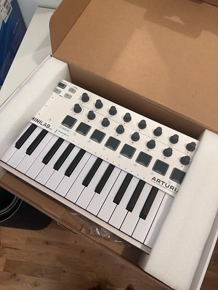 Arturia Minilab MKII MIDI-keyboard vit