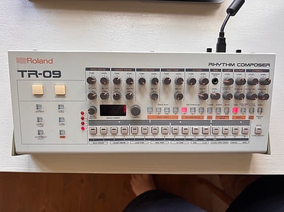 Roland TR-09 trummaskin rytmbox