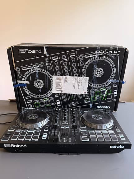 Roland DJ-202 DJ-controller svart