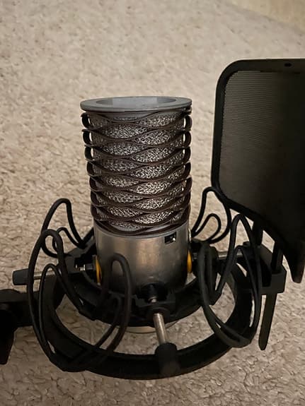 Aston Origin kondensatormikrofon med Roadworks Shock mount and pop filter