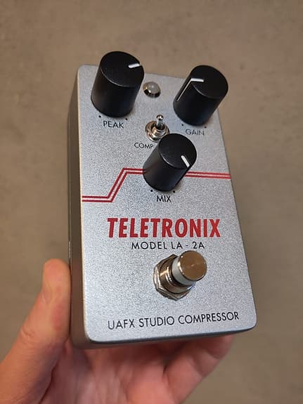 Universal Audio UAFX LA-2A Studio Compressor