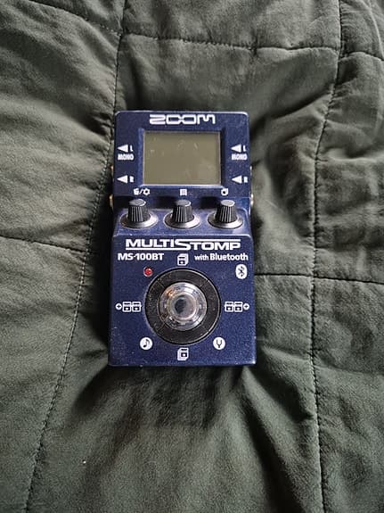 Zoom MS-100BT MultiStomp multieffekt