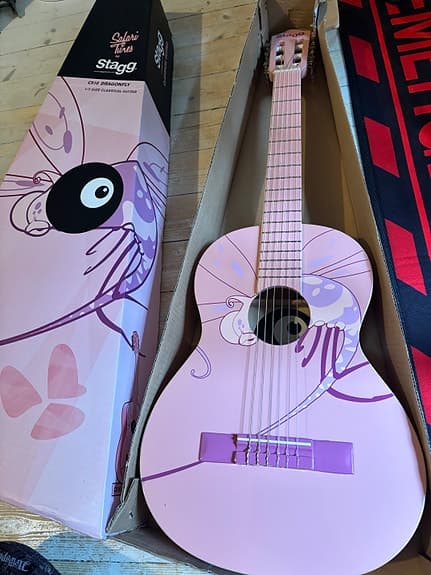 1/2 Klassisk gitarr Stagg - C510 DRAGONFLY