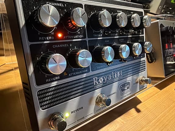 Tone King Royalist Tri-tube preamp