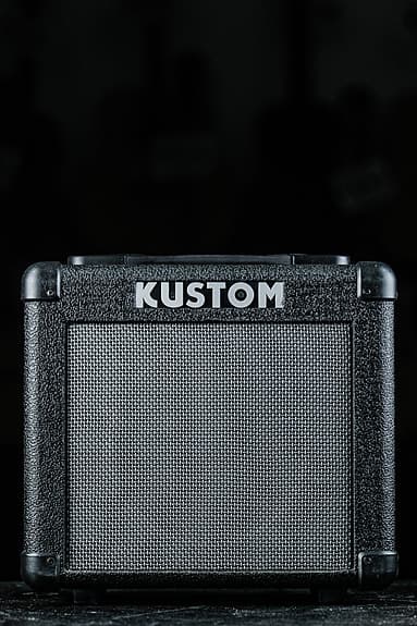 2002 Kustom KGA10 Lead Guitar Amplifier 10W black