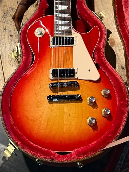 Gibson Les Paul 70´s Deluxe Cherry Sunburst