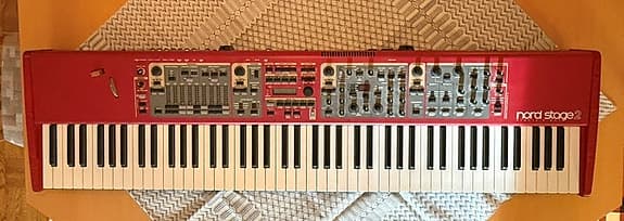 Clavia Nord Stage 2 HA88 med Hard Flight Case