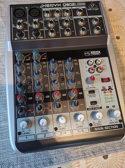 Behringer Xenyx Q802USB mixerbord med USB