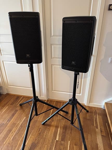 2st JBL EON 610 PA Högtalare & 2st Gravity Tripods