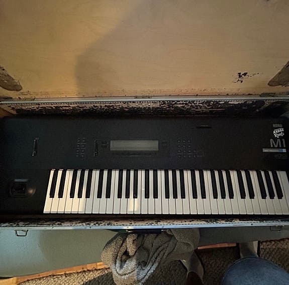 Korg M1 syntkeyboard svart