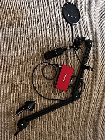 Audio-Technica AT2035 mikrofon med Focusrite Scarlett ljudkort