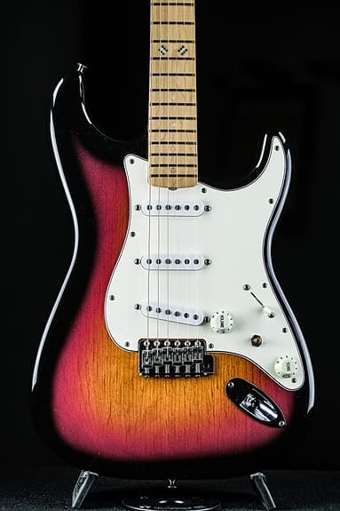 2023 Fender Steve Lacy Signature People Pleaser Stratocaster chaos burst