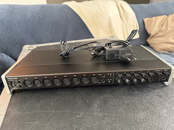 Tascam US-16x08 audio interface
