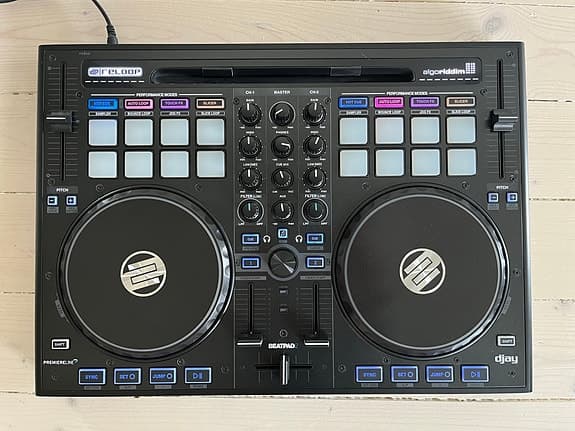 Reloop Beatpad 2 DJ-controller svart