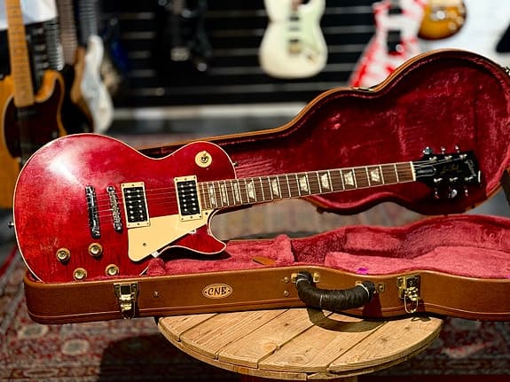 Gibson Les Paul Deluxe 1975 Wine Red