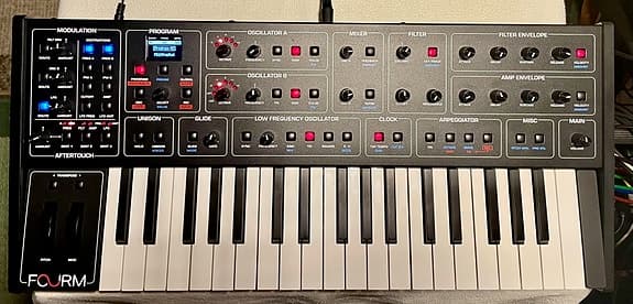 Sequential Fourm - polyfonisk analog synthesizer