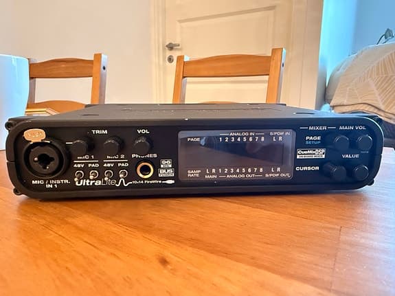 MOTU UltraLite 10x14 Firewire ljudkort / audio interface