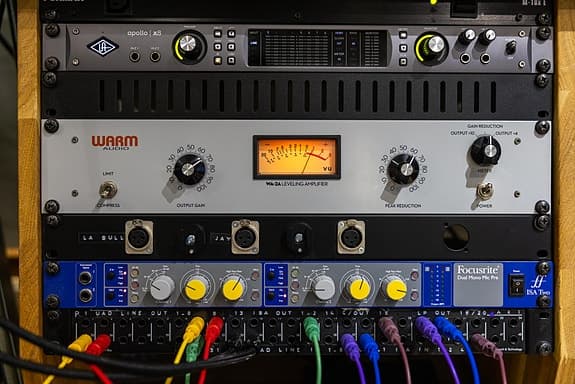 Warm Audio WA-2A + Focusrite ISA Two – studioprylar