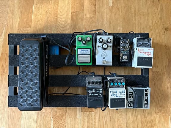 Pedalboard / pedaler – Strymon, Boss, Jackson Audio, Ibanez