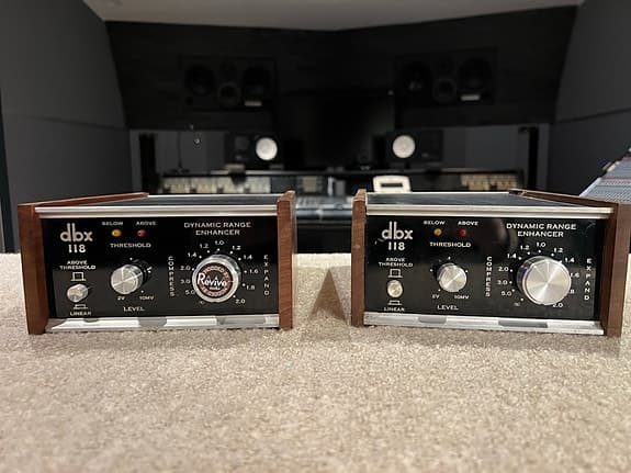 DBX 118 Dynamic Range Enhancer kompressor/limiter