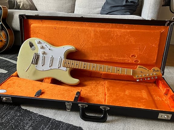 Fender Stratocaster Custom shop -69