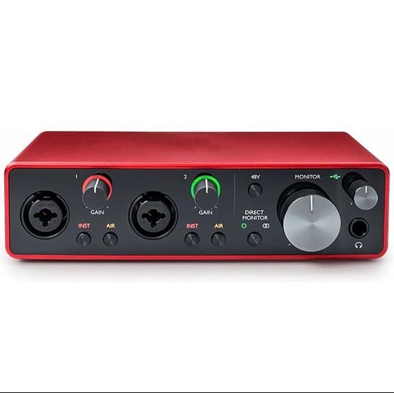 Focusrite Scarlett 2i2ljudkort KRK Rokit RP8G4 monitorer Millenium BS-500 stativ