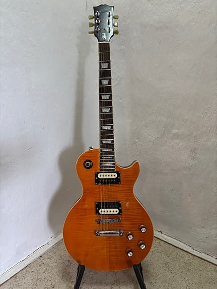 Les Paul Elgitarr inkl nytt hard case