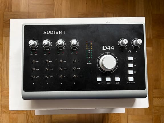 Audient iD44 – Professionell USB-audio interface