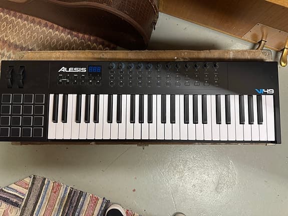 Alesis VI49 MIDI-keyboard 49 tangenter svart