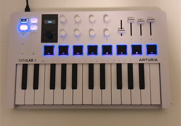 Arturia MiniLab 3 White – MIDI-keyboard med originalkartong