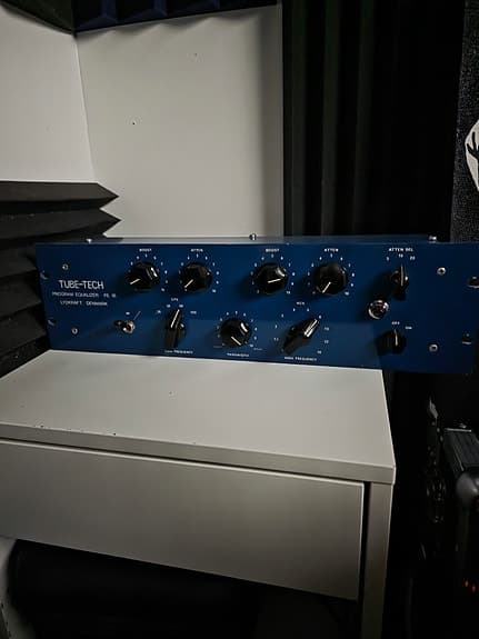 Tube-Tech PE 1B Program Equalizer