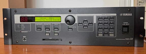 Yamaha DME32 Digital Rack Mixer