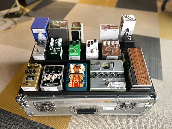 Beg. Pedaltrain Classic 2 + pedaler - Musikbörsen Malmö