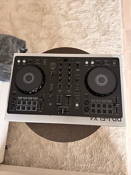 Pioneer DDJ-FLX4 DJ-controller