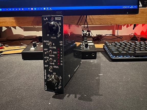 Sound Skulptor LA502