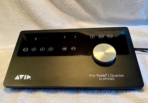 Avid Pro Tools | Quartet ljudkort / audio interface svart