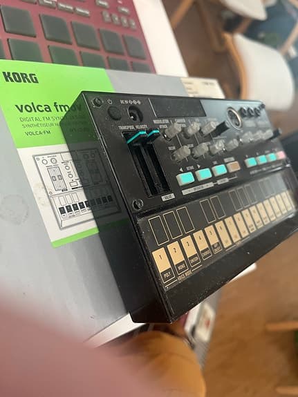 Korg Volca FM digital synthesizer