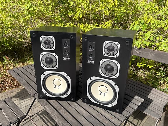 Yamaha NS-100M studiomonitorer