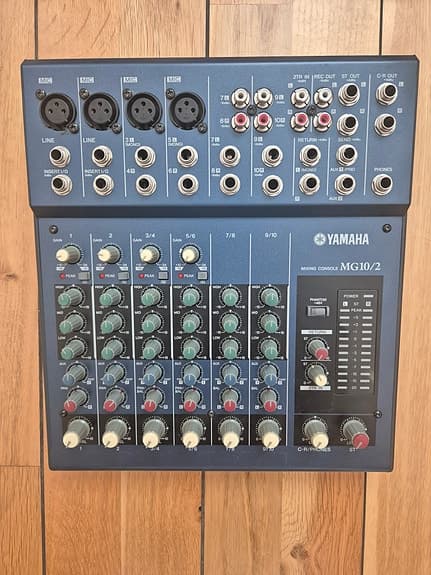 Yamaha MG10/2 analog mixer – smidig & pålitlig mixerbord!