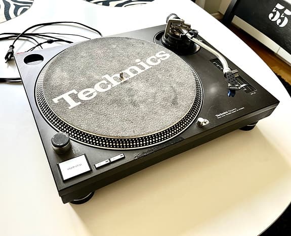 Technics SL-1210MK2 skivspelare