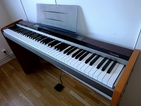 Casio Privia PX - 100 Digital Piano