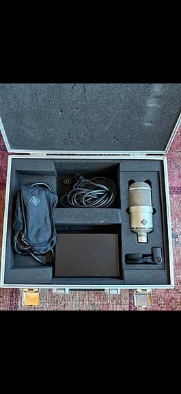 Neumann M 147 tube med aluminiumväska
